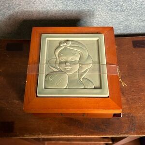 Collectible Disney Princess Snow White's Garden Coaster Set - Pink and Gold